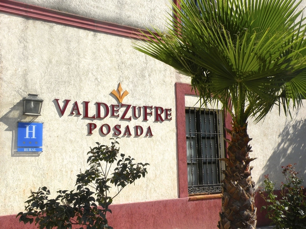 Hotel Posada De Valdezufre