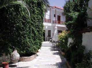 Hotel Pothos