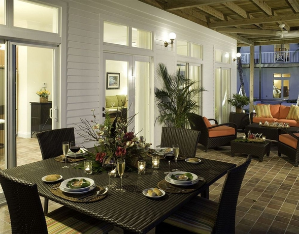 Hotel Powell Pointe Resort