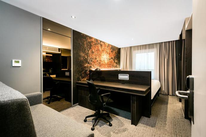 Hotel Premier West
