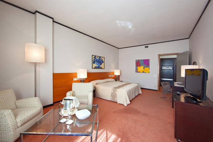 Hotel President