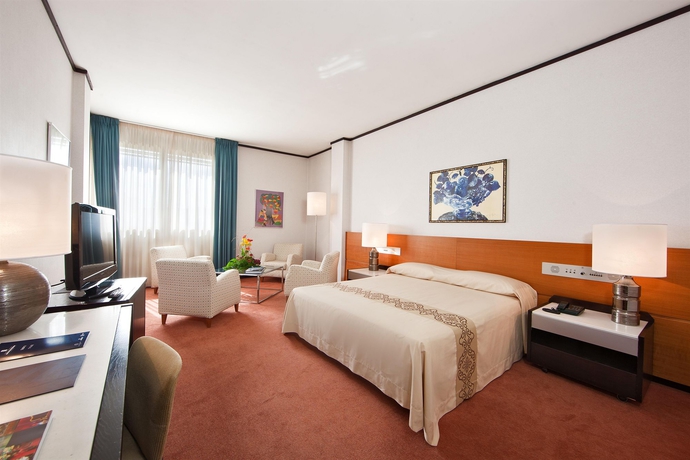 Hotel President