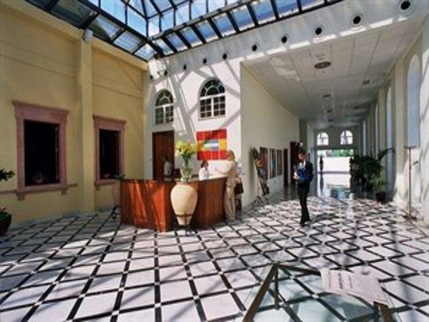 Hotel Prestige Palmera Plaza