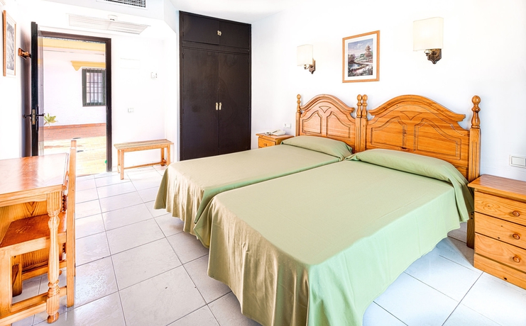 Hotel Pueblo Andaluz