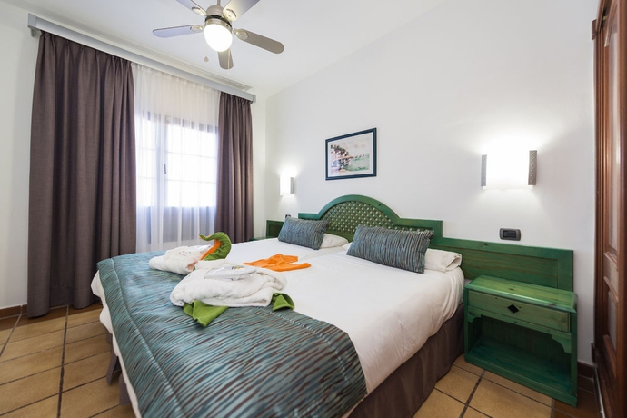Hotel Pueblo Marinero