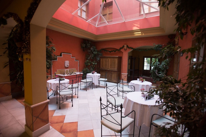 Hotel Puerta de la Villa