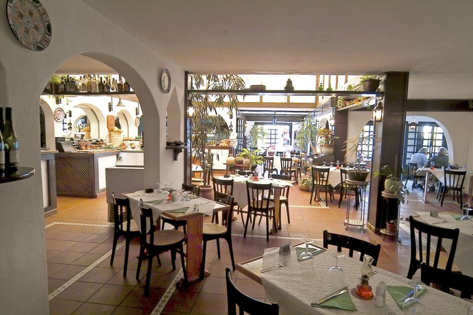 Hotel Puerto Caleta