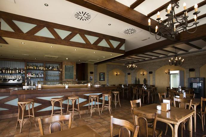 Hotel Puerto Juan Montiel Spa And Base Nautica