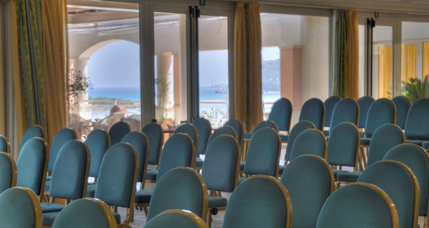 Hotel Pullman Timi Ama