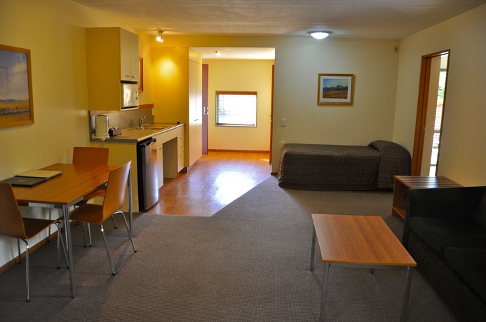 Hotel Punga Grove