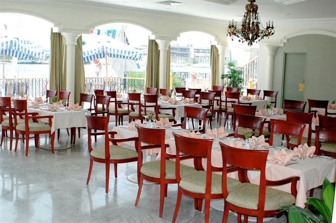 Hotel Pyramisa Isis Corniche