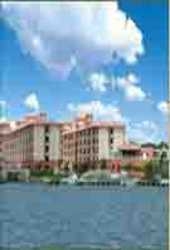 Hotel Quality & Suites Lakesid