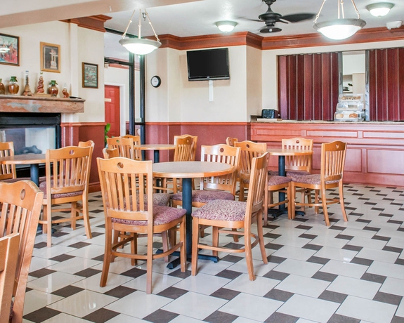 Hotel Quality Inn & Suites