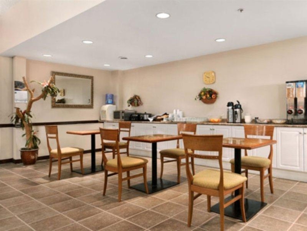 Hotel Quality Inn Airport