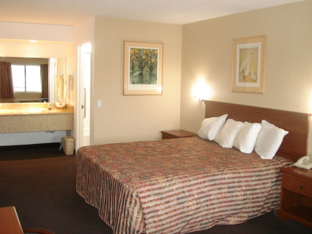 Hotel Quality Inn White Lane