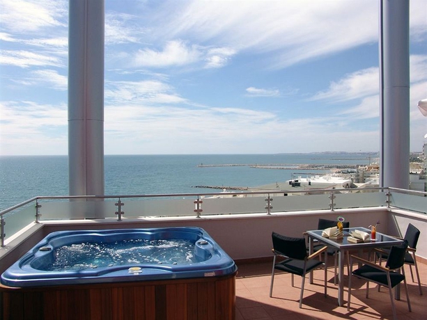 Hotel Quarteira Sol