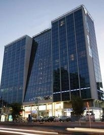 Hotel Queen Centre Rotana Suites