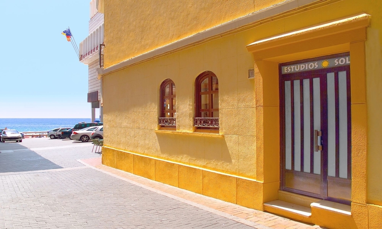 Hotel RH Estudios Sol