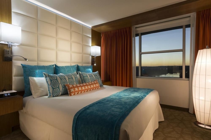 Hotel Radisson & Suites Austin