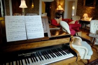 Hotel Raemoir House