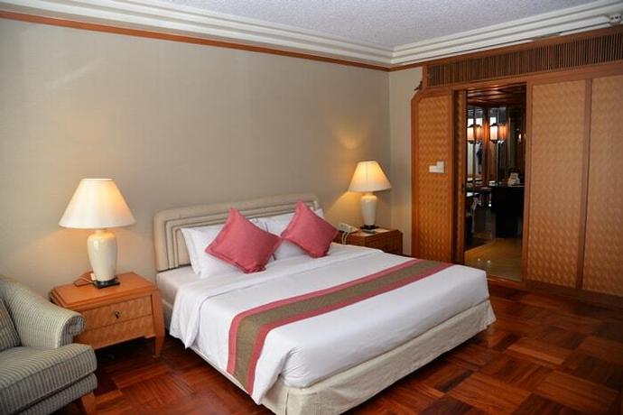 Hotel Rama Gardens Hotel