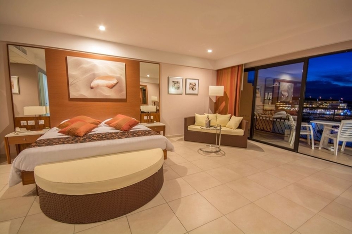 Hotel Ramla Bay Resort