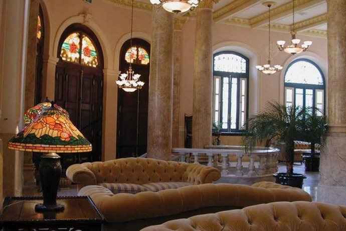 Hotel Raquel