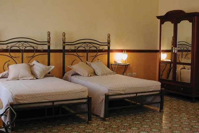 Hotel Raquel