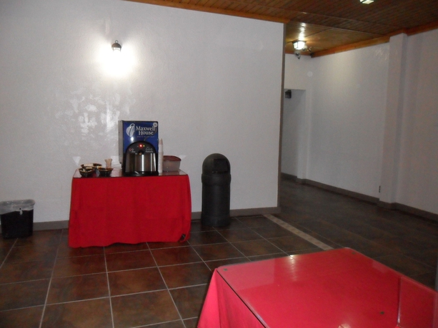 Hotel Red Carpet Inn