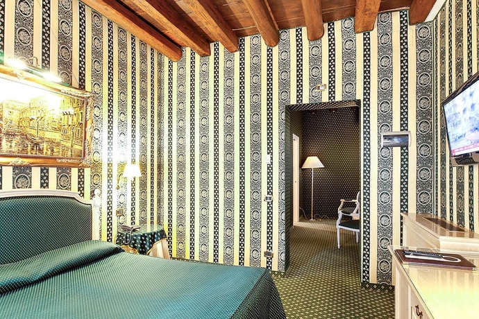 Hotel Relais Piazza San Marco