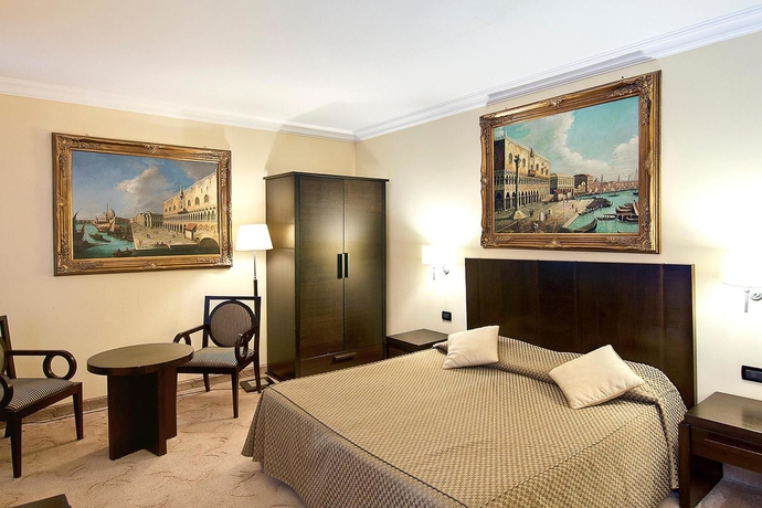 Hotel Relais Piazza San Marco