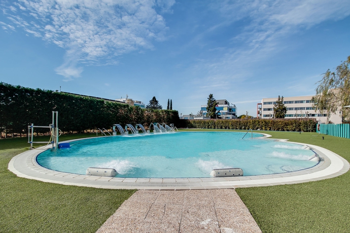 Hotel Renaissance Barcelona Airport