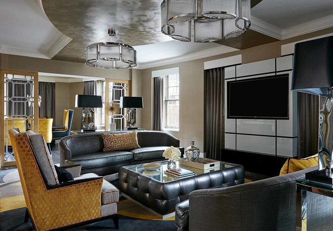 Hotel Renaissance Mayflower