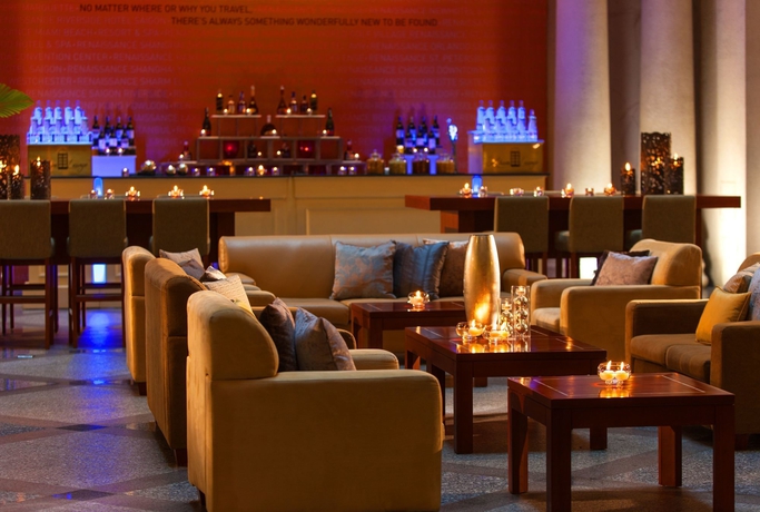 Hotel Renaissance Riverside Saigon