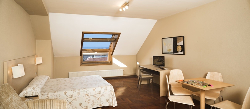 Hotel Residencial Portazgo