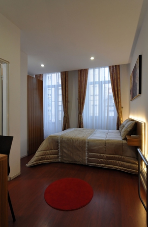 Hotel Residencial Porto Madrid