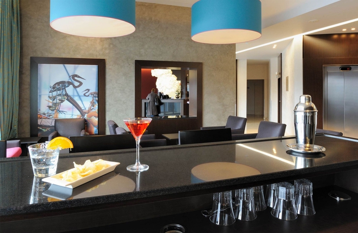 Hotel Residhome Nantes Berges De Loire