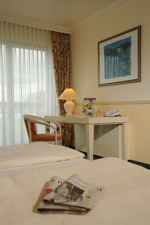 Hotel Rheinhotel Vier Jahreszeiten Meerbusch