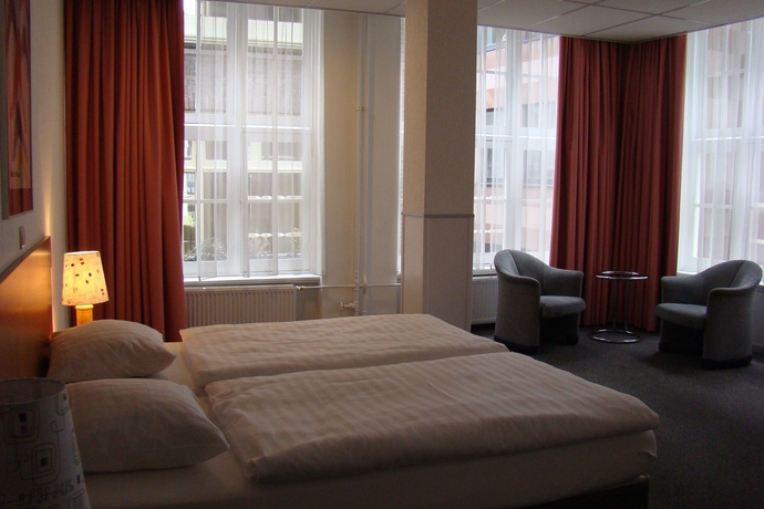 Hotel Rho