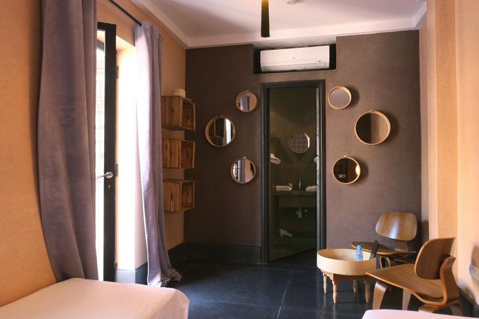 Hotel Riad Ambre Et Epices