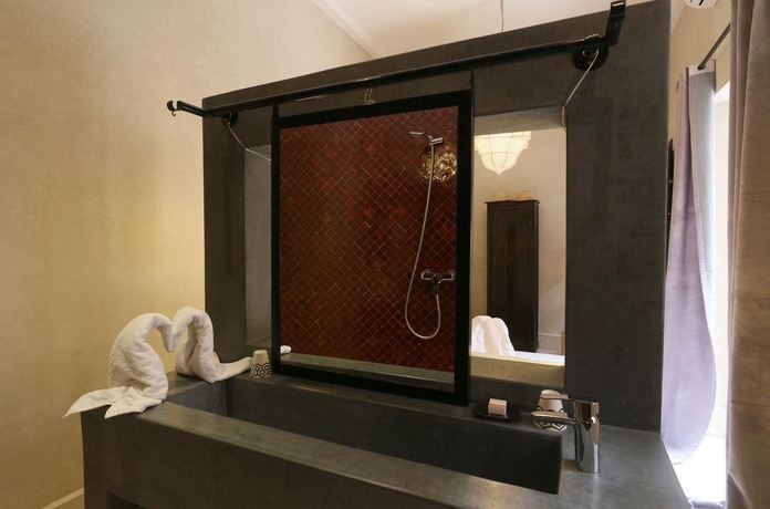 Hotel Riad Ambre Et Epices