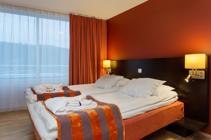 Hotel Rica Hell