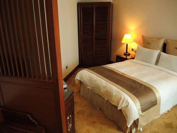 Hotel Rich Garden 