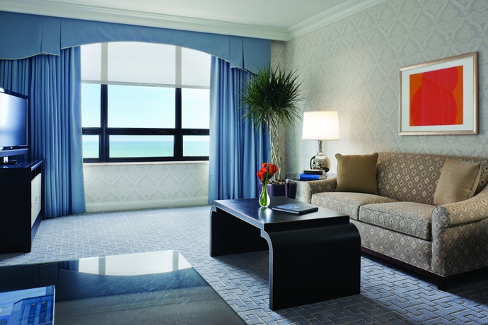 Hotel Ritz Carlton Hotel