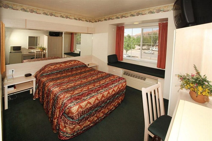 Hotel River Canyon Lodge