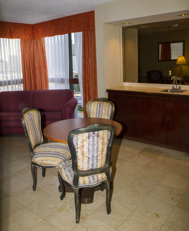 Hotel River Park Hotel N Suites
