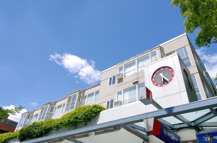 Hotel Robson Suites