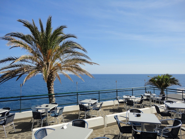 Hotel Roca Mar