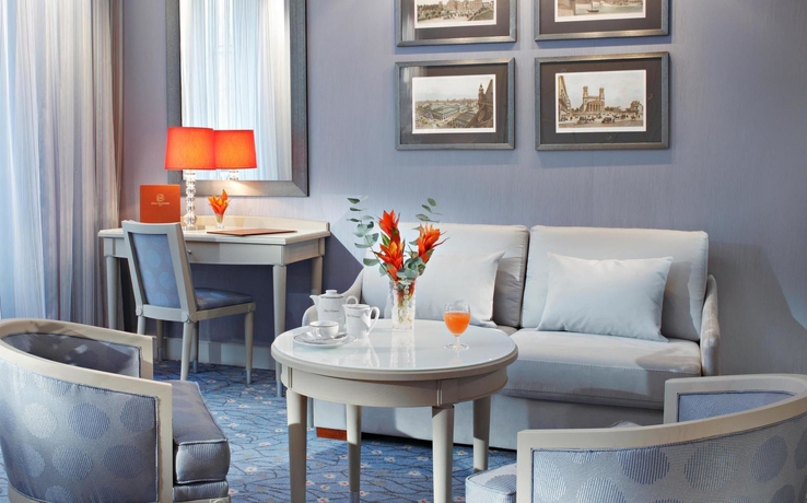 Hotel Rochester Champs Elysees