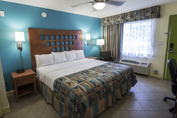 Hotel Rodeway Inn  And  Suites